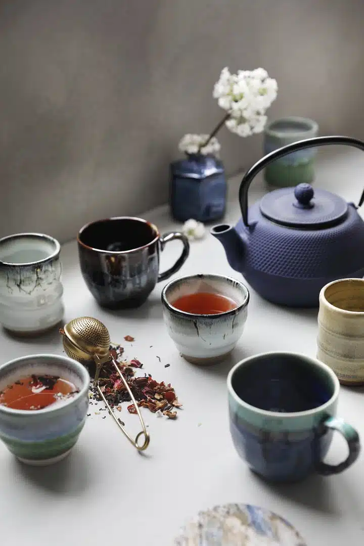 Handgemaakte Theekom Wit/Blauw - Japanse Keramiek - 500ml - 10.5 x 10cm - Afbeelding 2