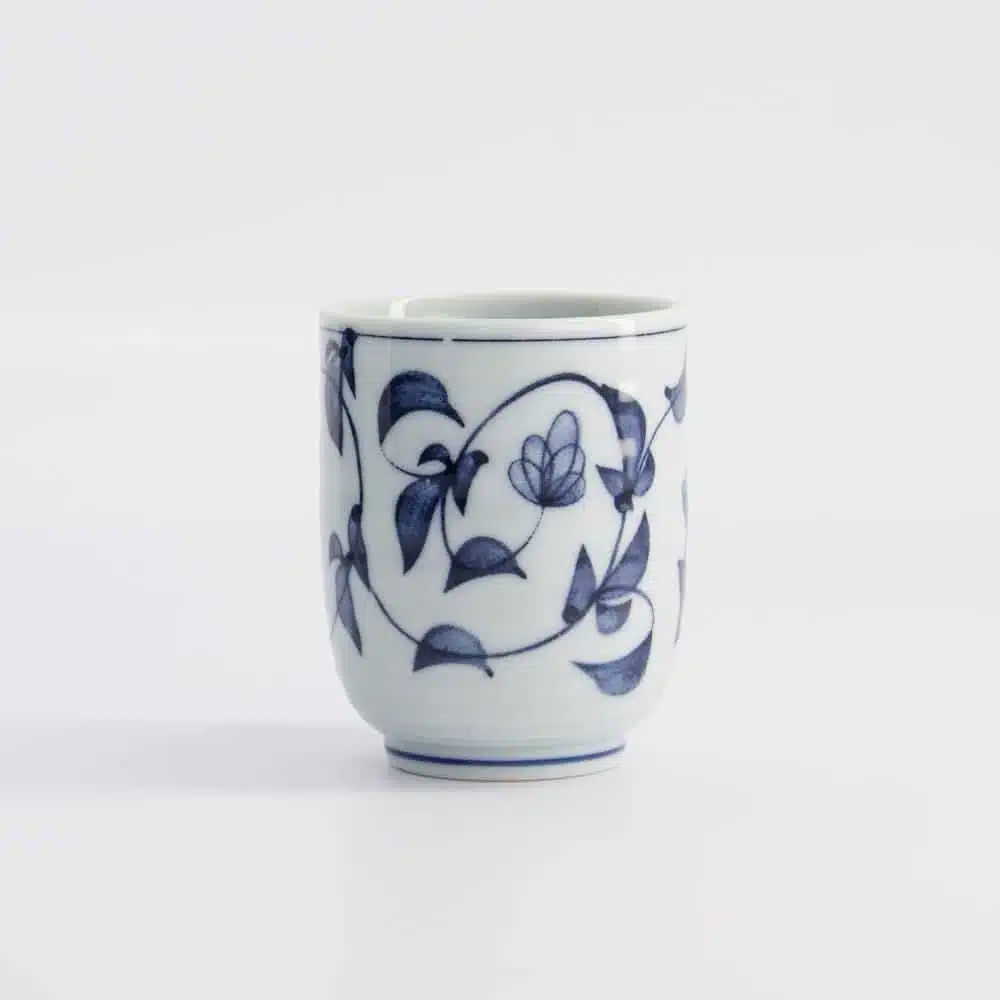 Japanse Theekop - Tokyo Design Studio - Wit met Blauwe Bloemen - 160ml - 6.5x7.5cm - Afbeelding 2