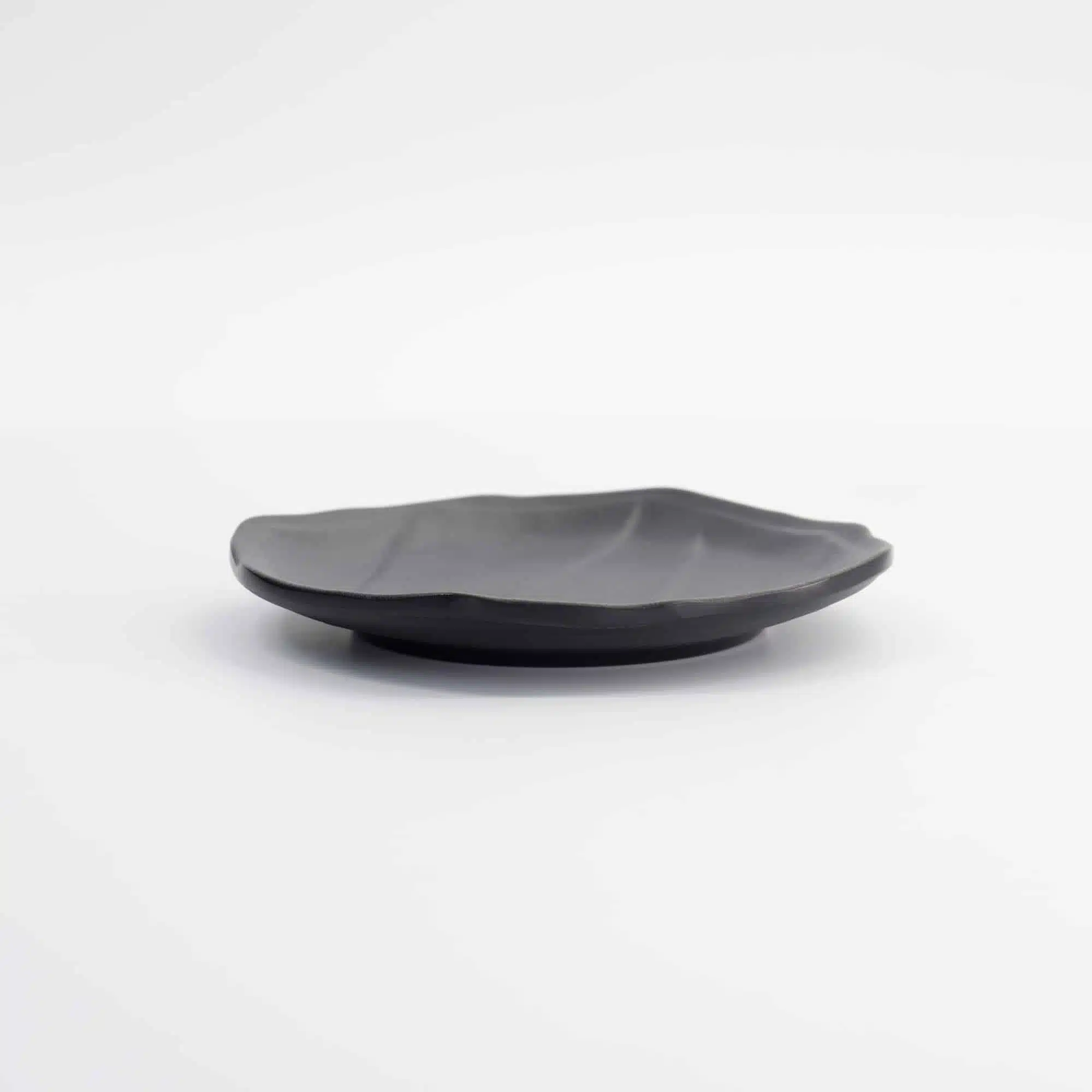 Rond Melamine Bord - Tokyo Design Studio - Iwate Zwart - 15.7x15.7x2.3cm - Afbeelding 3