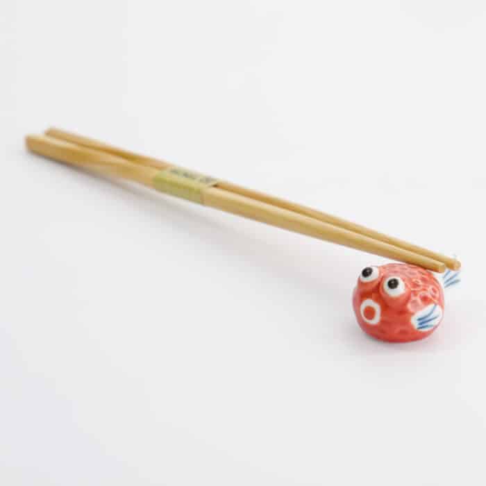 Nederlands: Tokyo Design Studio – Chopstickhouder – Kogelvis – Rood - Afbeelding 3
