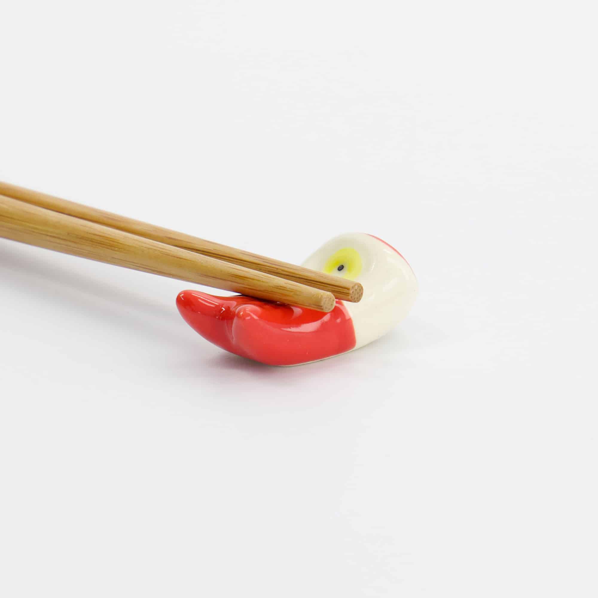 Tokyo Design Studio – Kawaii – Chopstick Rest – Koinobori Rood – 3,6x1,8x1,5 cm - Afbeelding 2