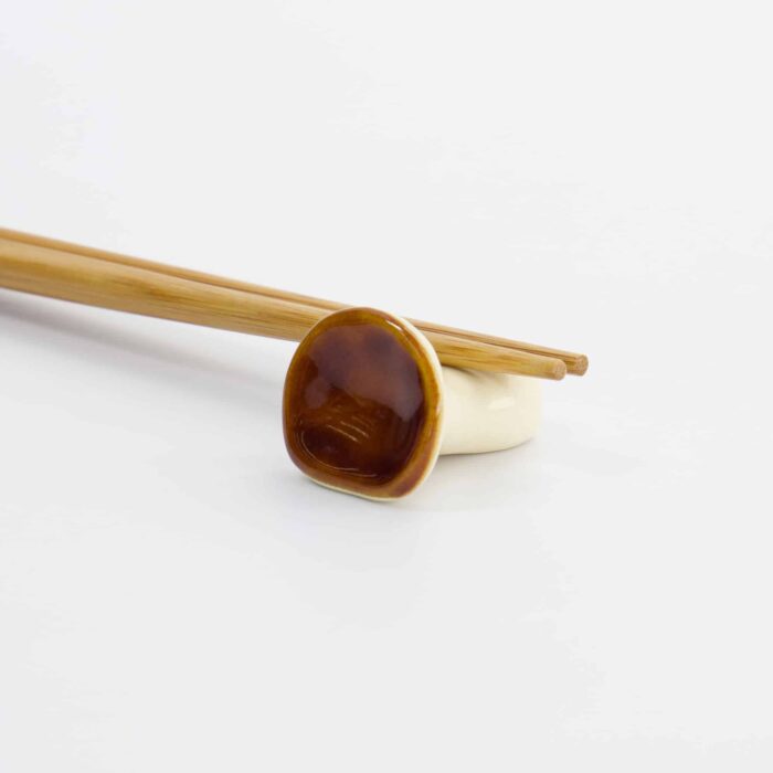 Tokyo Design Studio - Kawaii - Chopsticks Rest - Paddenstoel - 3.2x4.8x2.6cm - Afbeelding 4