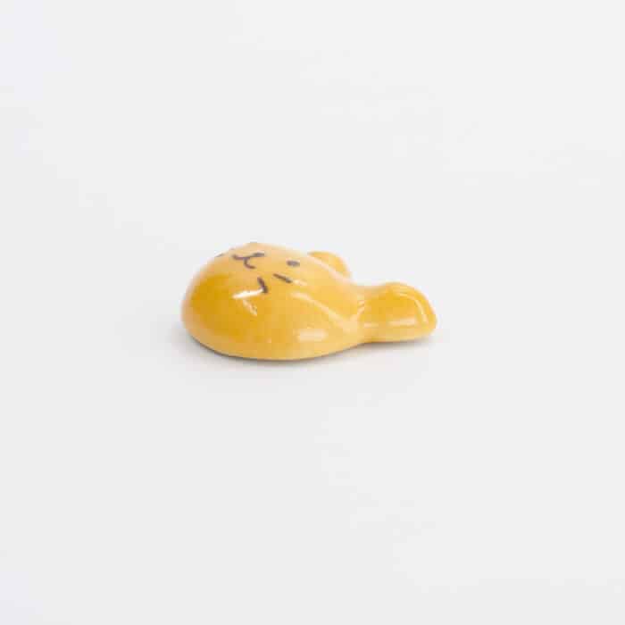 Tokyo Design Studio - Kawaii - Chopstick Legger - Kat Bun - 3.5x3.7x1.4cm