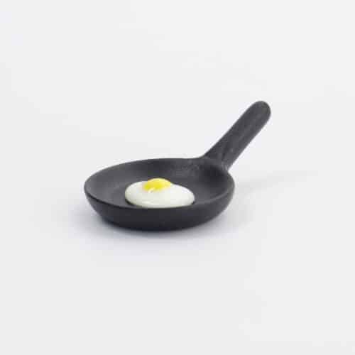 Tokyo Design Studio - Kawaii - Chopstick Legger - Pan met Ei - 6.7x4.3x2.1cm