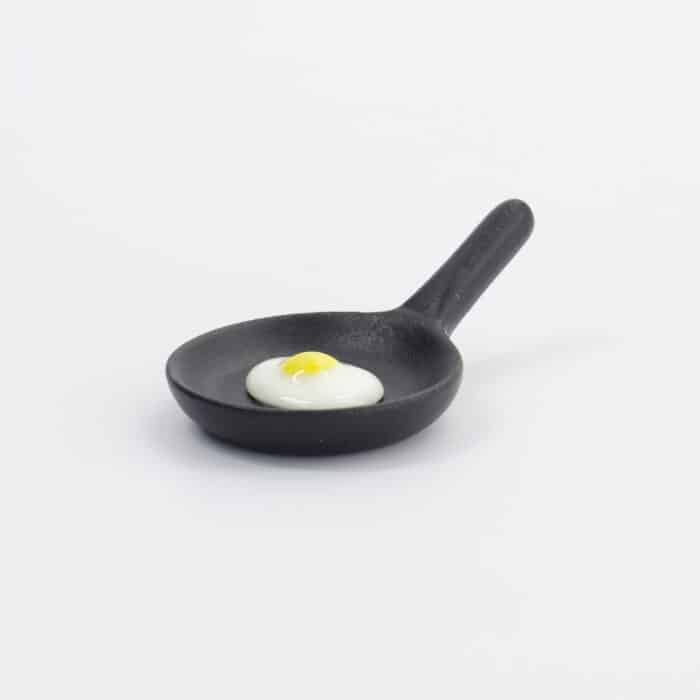 Tokyo Design Studio - Kawaii - Chopstick Legger - Pan met Ei - 6.7x4.3x2.1cm