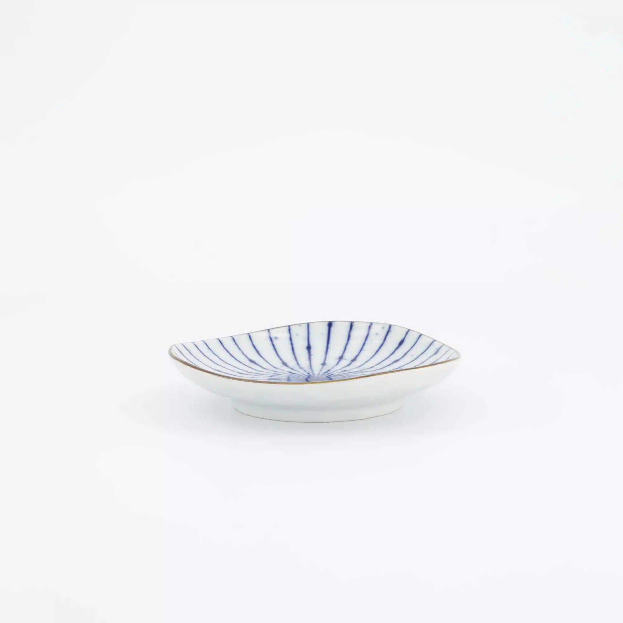 Tokyo Design Studio - Yamahida - Blue - Triangle - Plate - Fukizome - Tokusa – 12.2 x 2.5 cm - Afbeelding 3